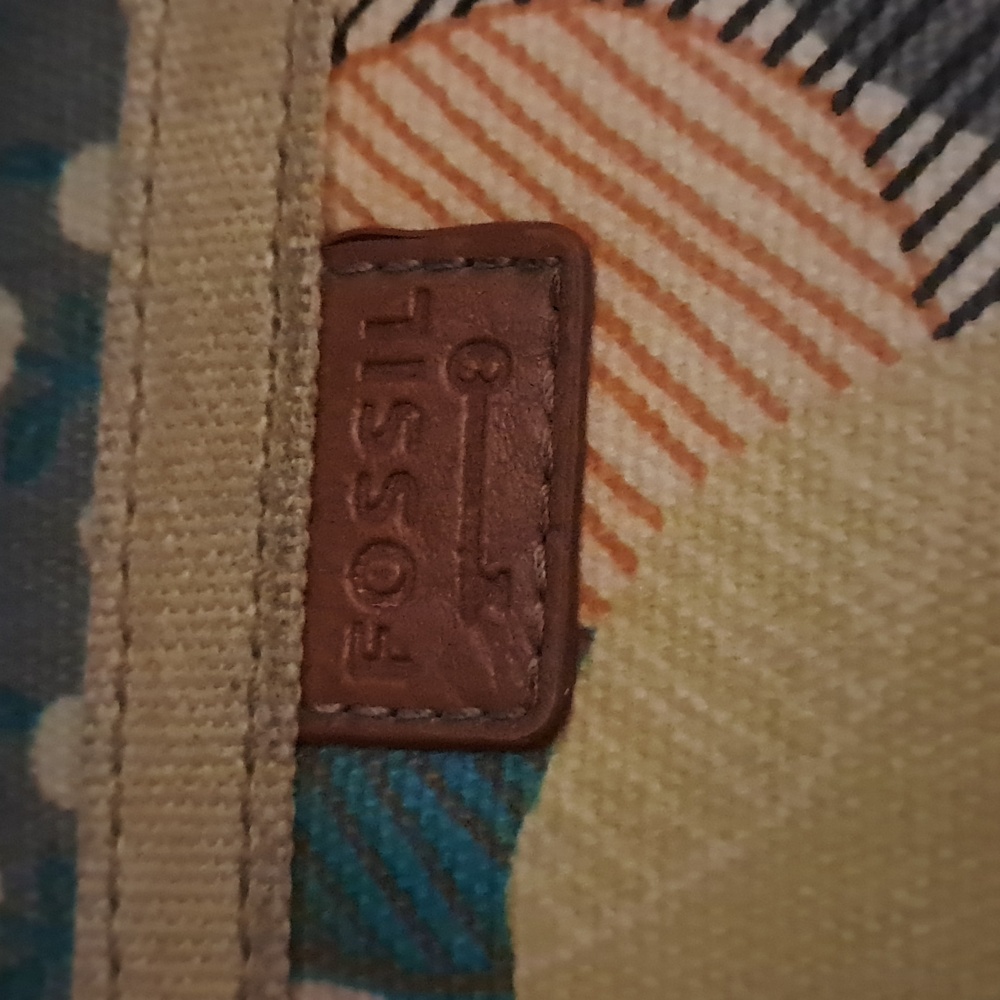 Colorful Fossil Wallet - Picture 2 of 7
